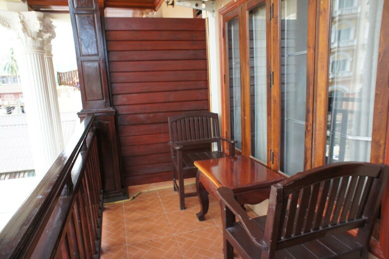 Hostal Domon Guesthouse