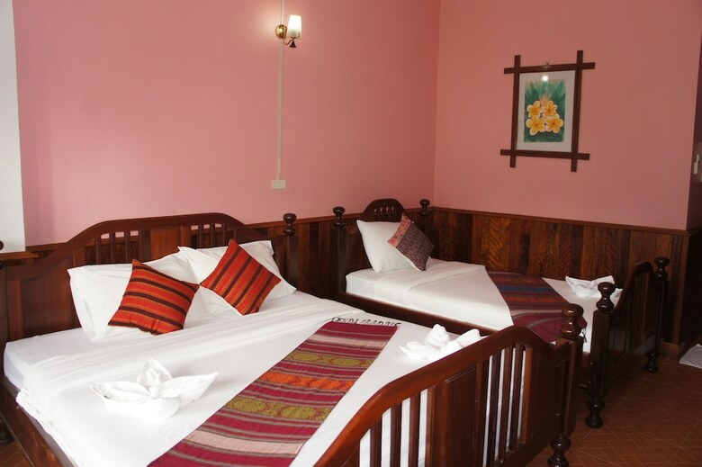 Hostal Domon Guesthouse