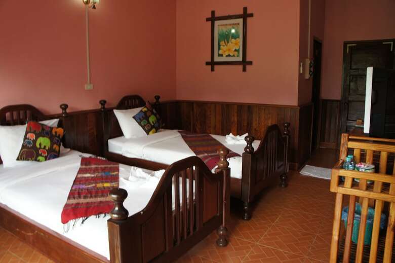 Hostal Domon Guesthouse