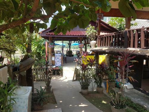 Hostal Lattanavongsa Guesthouse