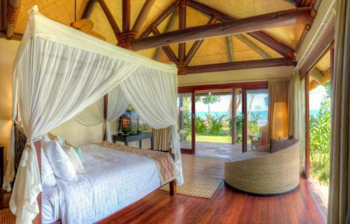Hotel Nanuku Resort & Spa