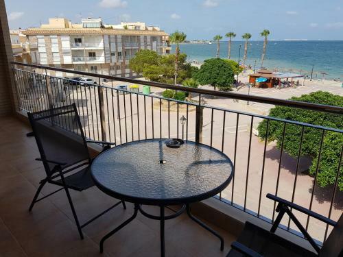 Salom� Beach Apartments