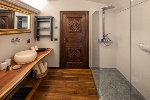 Hostal Egodomus Charme Apartments - Casa Della Gemma
