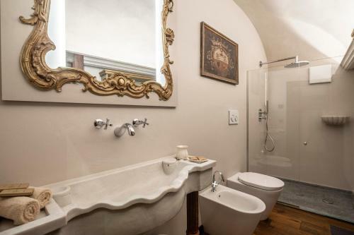 Hostal Egodomus Charme Apartments - Casa Della Gemma