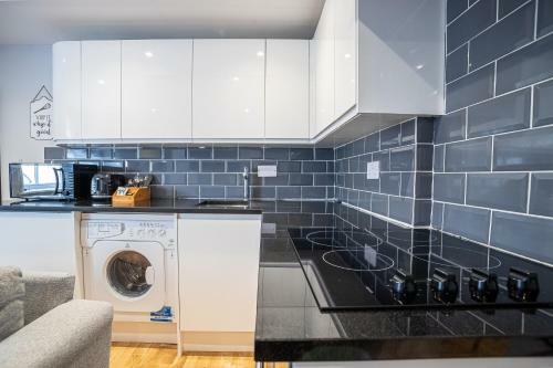 Apartamento Cosy, Central Flat For Up To 4 With Park View