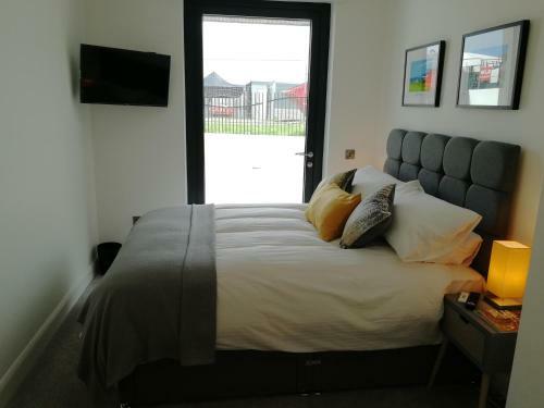 Portrush Luxury Apartment, Currangate