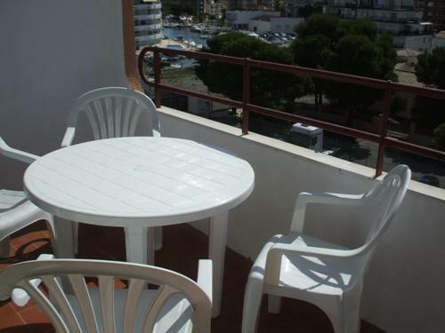 Apartamentos Isla De Rosas