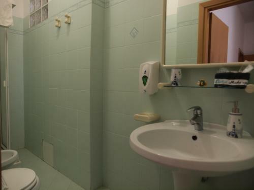 Hostal Locanda Basement Rooms