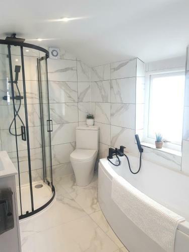Blue Horizon Holiday Cottage - Refurbished 2021