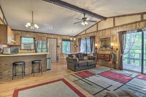 Rural Franklin House With Deck And Forest Views!
