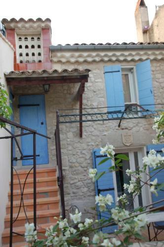 Provence's Home