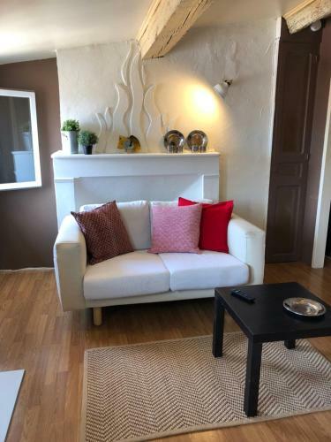Apartamento Sous Le Toit Pr�s De La Cath�drale St.pierre