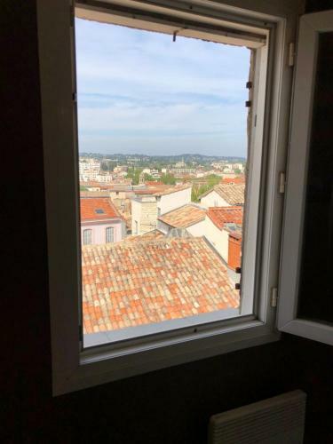 Apartamento Sous Le Toit Pr�s De La Cath�drale St.pierre