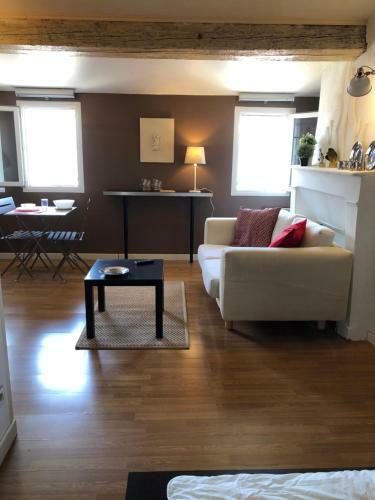Apartamento Sous Le Toit Pr�s De La Cath�drale St.pierre