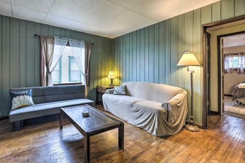 Ashland Apartment Walkable And Pet Friendly!