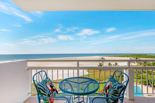 Tradewinds 817