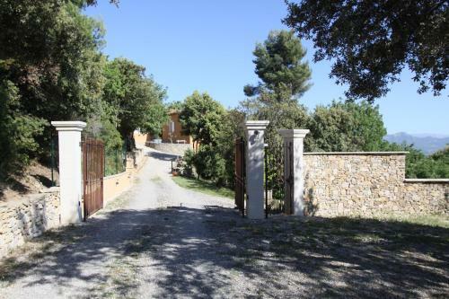 Hostal Maison D'h�tes La Garenne