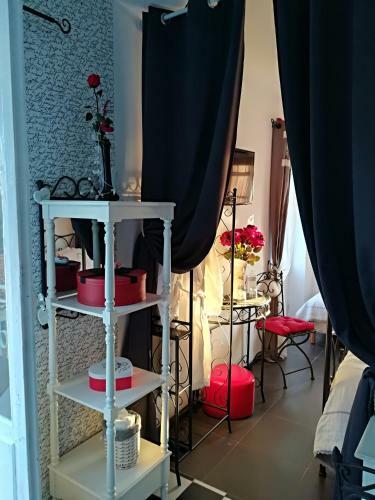 Hostal Demeure De L'�le Rollet