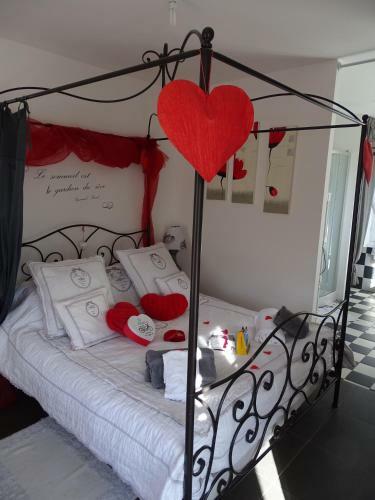 Hostal Demeure De L'�le Rollet