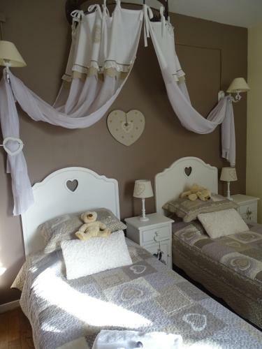 Hostal Demeure De L'�le Rollet