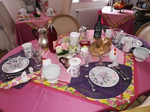 Hostal Demeure De L'�le Rollet