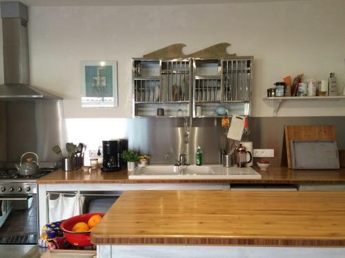 Hostal La Villa Tamaris Maison � Partager