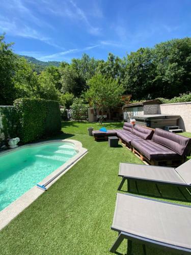 Grande Maison Avec Piscine Et Jacuzzi Sur La Route Des Stations
