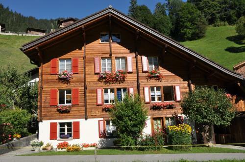 Apartamentos Chalet Allmegrat
