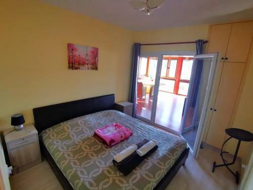Lovely Seafront Suites On 1st Line With Sea&mountain View In Green Peaceful Galatexcomplex