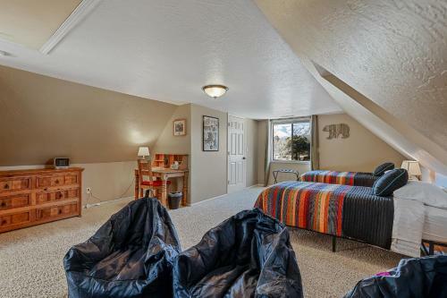 V2 Mountain Retreat