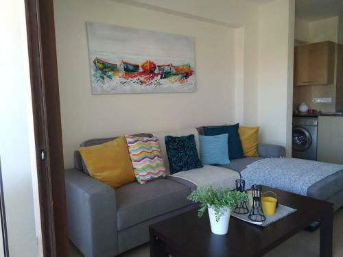 Apartamento ''the Yellow In Pervolia''