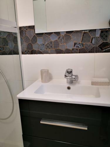 Apartamento Studio Moderne,face Au Parc.