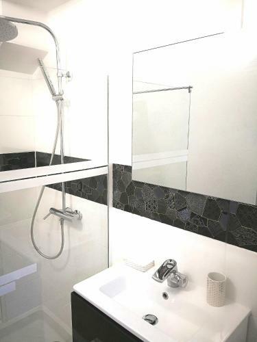 Apartamento Studio Moderne,face Au Parc.