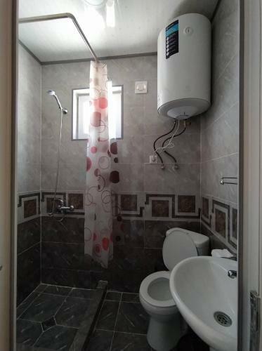 Tetne Qor Guesthouse