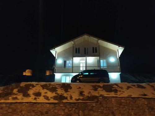 Tetne Qor Guesthouse