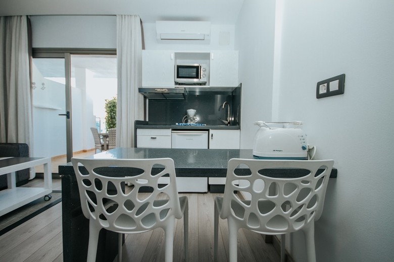 Hotel Servatur Casablanca Suites & Spa