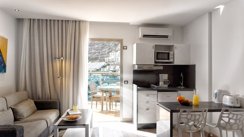 Hotel Servatur Casablanca Suites & Spa