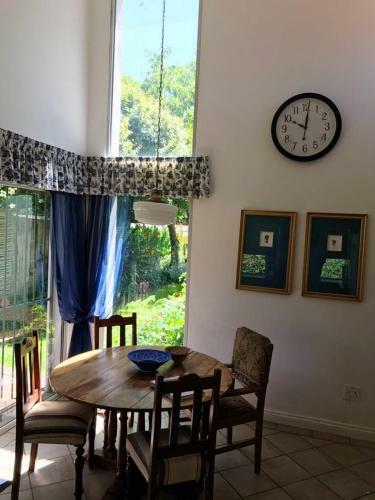 Bed & Breakfast The Gables Guest House