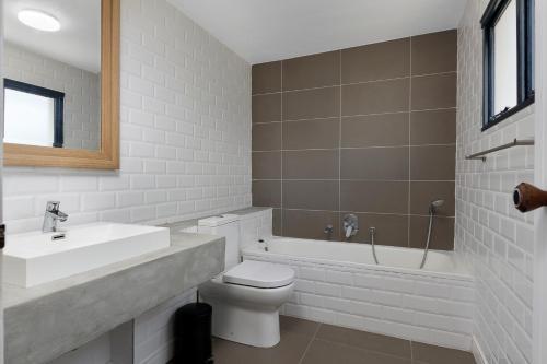 Apartamento Santorini Kamari 21 (family Only)