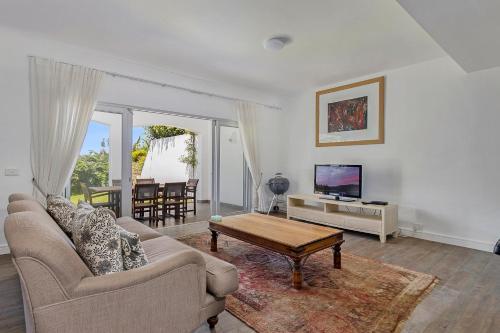 Apartamento Santorini Kamari 21 (family Only)