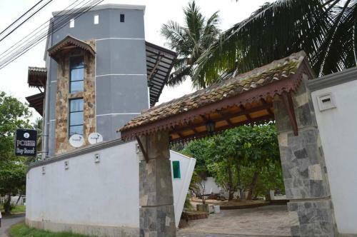 Hotel Polhena Bay Resort