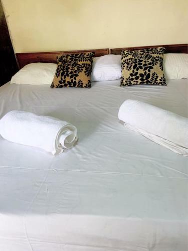 Bed & Breakfast Moon River Surf Beach Cabana