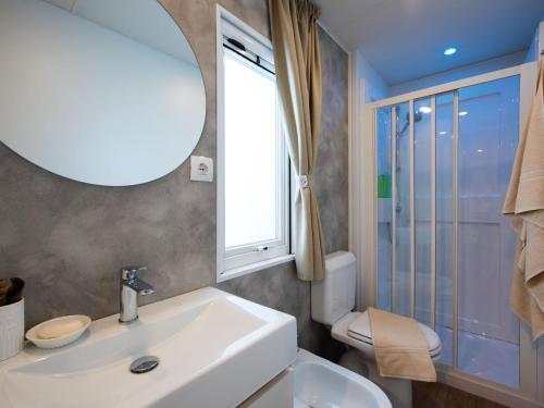 Mobile Homes Premium New In Caravan Park Strasko, Novalja
