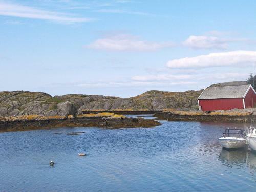 Holiday Home Leirvik I Sogn
