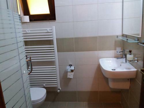 Hostal Green Eden Lepsa