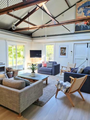Rock Davis Luxury Beachouse - 100mtrs To Beach