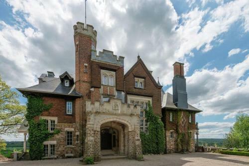 Hostal Le Ch�teau De Balmoral