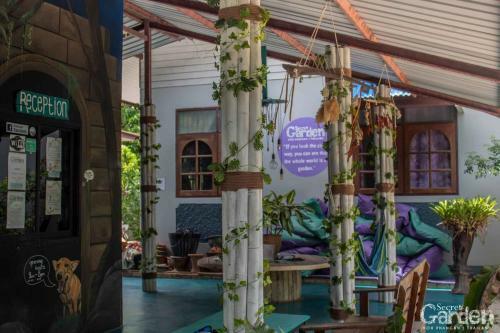 Hotel Secret Garden
