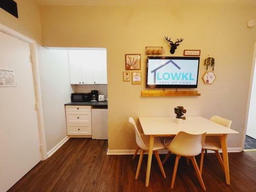 Aparthotel Nine20 Collins Apartments By Lowkl