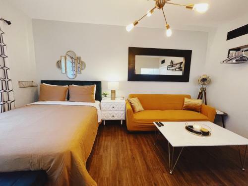 Aparthotel Nine20 Collins Apartments By Lowkl